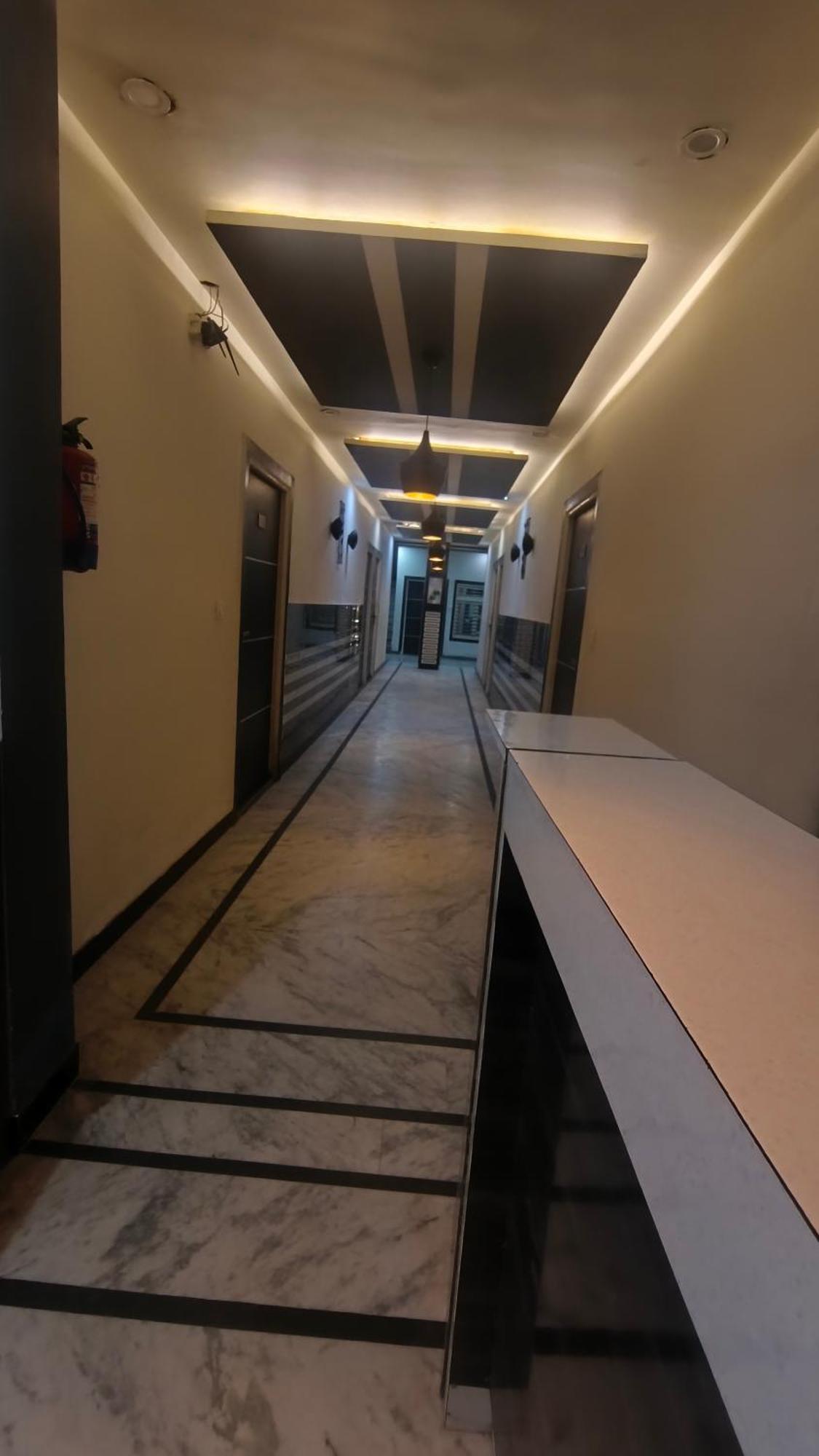 Townhouse 03 Hotel Агра Екстериор снимка